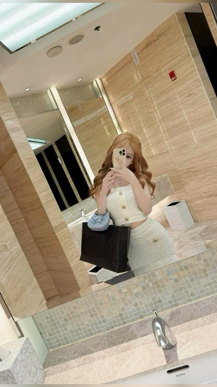 รอฮานา เด็นอะ ภาพแกลเลอรีหนึ่ง
